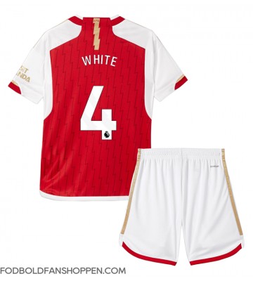 Arsenal Ben White #4 Hjemmebanetrøje Børn 2023-24 Kortærmet (+ Korte bukser)